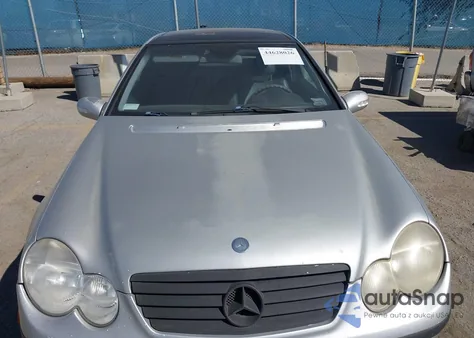 2002 Mercedes-Benz C 230 from USA, damaged, VIN WDBRN47J72A348064